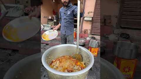 Desi Mutton Curry in Jaipur (Rajasthan)😱कोयले की भट्टी पर बनाते है देसी मटन करी #youtubeshorts