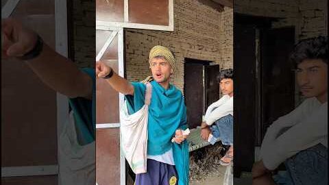 भिखारी ने चुन्ना लगा दिया 🥲😂|| #comedy #desi #youtubeshorts #trending #viral #prank #entertainment