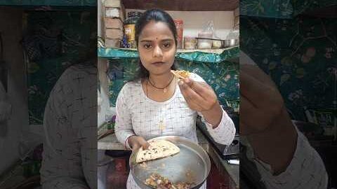 Aam ki chatni 😋 #food #viral #viralrecipe #aam #mango #viralchatni #aamkichutney #desi #cooking