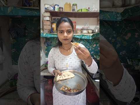 Aam ki chatni 😋 #food #viral #viralrecipe #aam #mango #viralchatni #aamkichutney #desi #cooking