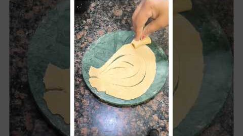 Unique Design Paratha Folding#shorts #trending #food #desi #paratha #roti #youtubeshorts #viralvideo