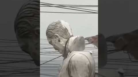 VIRAL | Video Captures Bangladesh Protestors Demolishing Iconic Sheikh Mujibur Rahman Statue
