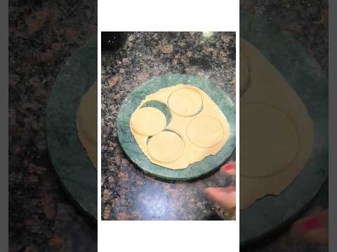 World’s Best Many Roti #shorts #trending #food #desi #roti #paratha #youtubeshorts #viralvideo
