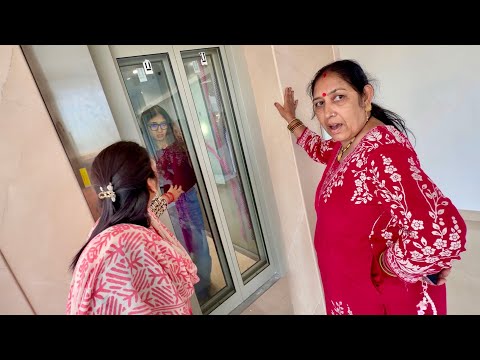 Avantika Lift Mein Faas Gayi 😲