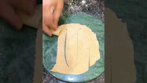 Unique Design Paratha Folding #shorts #trending #food #desi #paratha #youtubeshorts #viralvideo