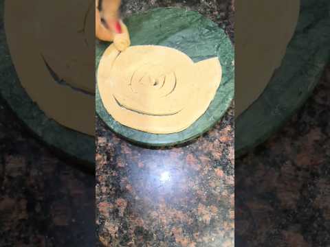 Unique Design Paratha Folding #shorts #trending #food #desi #paratha #youtubeshorts #viralvideo