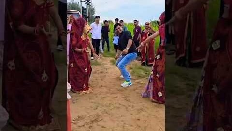 भाभी नाच ले बेखटक 💖 | Rajasthani Dance Vibes 🔥 | Desi Wedding Special 💃