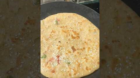 Desi Style Paratha | Garma garam aalu paratha #ytshorts #shorts #paratha #desi #style #viral