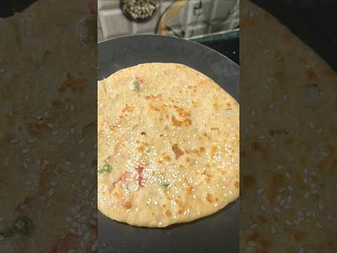 Desi Style Paratha | Garma garam aalu paratha #ytshorts #shorts #paratha #desi #style #viral