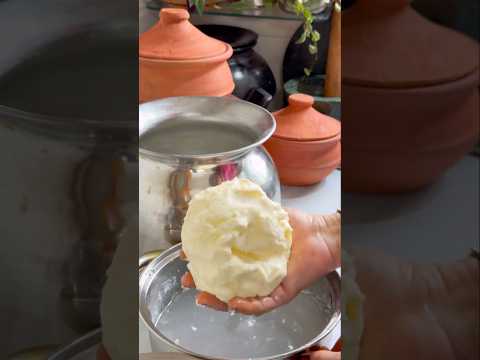 देसी घी😍आ गई ना गाँव की याद  #gaon #desi #food #rajasthan #youtubeshorts