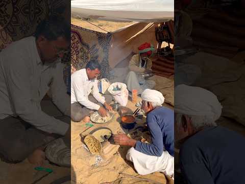 दुनिया का सबसे शुद्ध देशी खाना#rajasthani #cooking #food #desi #villagelife #viral #shorts