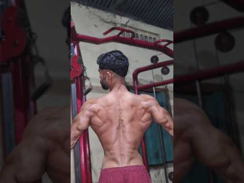 Aapko Mera Jaise back chahie to video ko follow kar do #desi #vairalvideo #workout #motivati #shorts