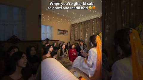 Mehndi song💃 Desi Wedding Singer be like #Shorts