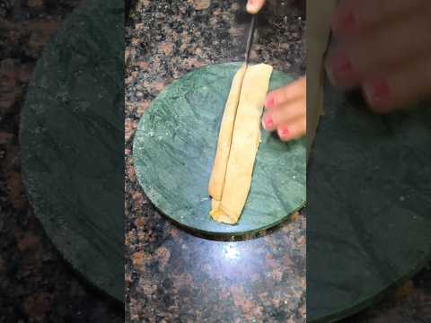 Easy Layered Paratha Folding #shorts #trending #food #desi #paratha #youtubeshorts #viralvideo