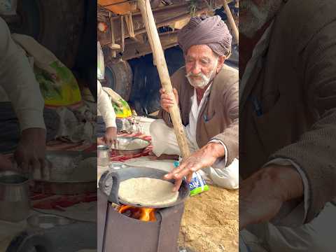 देशी बाबा का देसी खाना#rajasthani #village #cooking #food #desi #life #style #culture #shorts