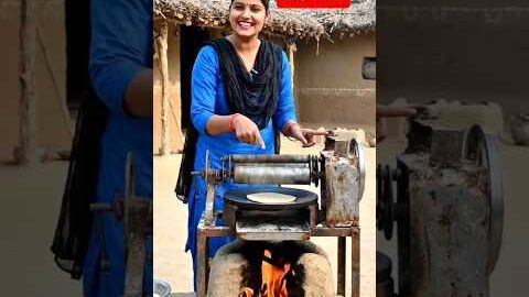 देसी जुगाड़ रोटी मशीन👍💯 #roti #machine #desi #jugaad #viral