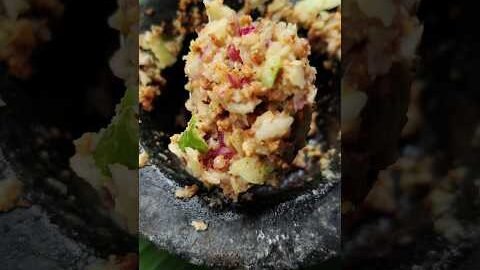 Raw Mango Chutney🥭😋#viral#food#odia#shorts#trending#foryou#desi#mango#minivlog#shortsfeed #recipe