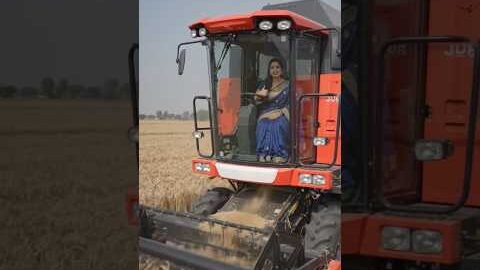 डेढ़ लाख की मशीन ने बड़े हार्वेस्टर को किया फेल 😍#desi #farming #viralshort