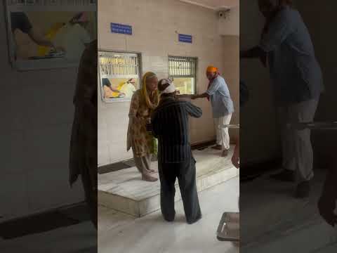 Mere Sahiba @BhajanMarg @SadhanPath @Hit_Das #viral #trending #sikh #gurudwara #sewa #sikhism#shorts