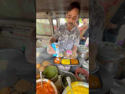 दिल्ली की गरीबो वाली thali 120/- rupye 👌👌 #khicon #shorts #desi #foodshorts #shortvideo #viral