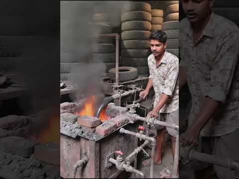 पुराने टायरों को पिघलाकर बाल्टी बनाई 😱 | Desi Jugaad Factory