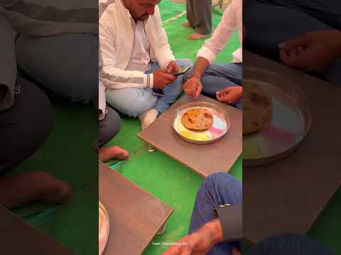 घी की मनवार 😍 #desi #ghee #rajasthan #khana #food #youtubeshorts #food