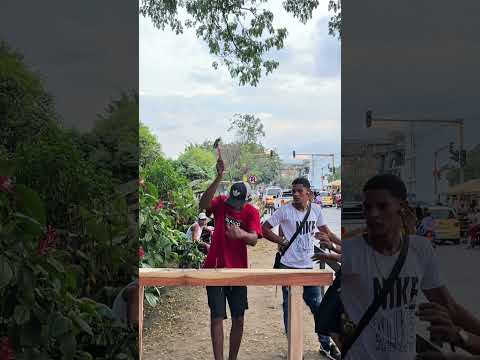 El árabe y el martillo loco. #shorts #viral #youtubeshorts #youtube #motivation #reels #fyp #funny