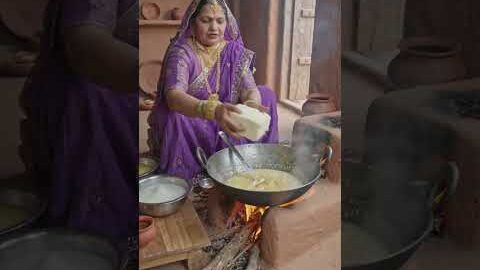 आज घर के पर बनाए बाजार जैसी मिठाई बेसन कतली#desi food #rajasthani khana #desi mithai #recipe #viral