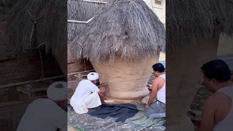 धान रखने की कोठी #cooking #food #old #dhan #storage #house #desi #life #style #viral #shorts