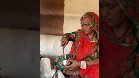 देसी खाना 😍 #desi #khana#rajasthan #rajasthani #food #foodie #youtubeshorts #shorts #love #ghee