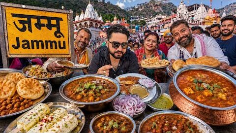 SUPERHIT Foods of Jammu | Jumbo POORI Chana, Rajmaah CHAWAL, Dogri DHAAM, Desi Kulfi | Indian Food