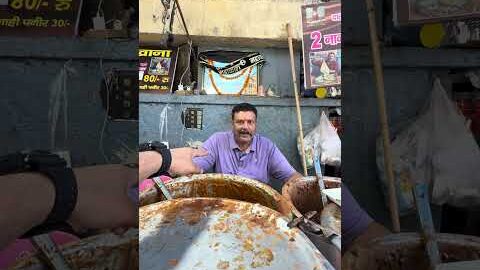 How local Indian street food is actually made #desi #naan #streetfood