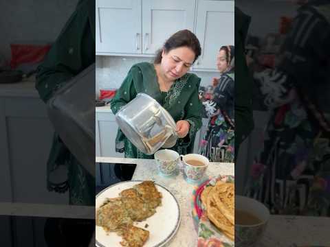 Special desi breakfast ||Hina key leay banay prathey or omelette #desifood #pratha #omelette