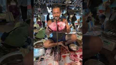 Big size katla cutting ЁЯРаЁЯжС#river #fishmarket #desi #katla