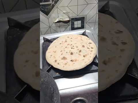 Moti roti aur bhindi ki sabji#indianfood #food #tasteofindia #desi rasoi 94