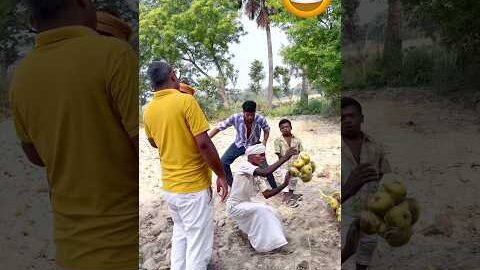 बुढ़ा के कपार पर तरकुल्ला फेंक दिया।😆 #desi #comedy #funnyvideo #funny #short #trkulla #umeshsahani