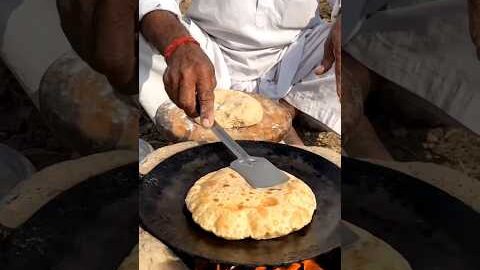 Desi Khana 😍🧿😍#villagelife #villagefood #desikitchen #desikhana #desi #shorts #viralvideo #trending