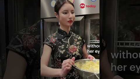 🤖 Robot or human? ‘AI’ waitress in China goes viral