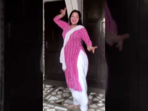 #wedding #golumeena #bhangra #love #krmeenadevta #desi #dance #bride #song #weddingdress