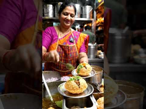 kachori ki dukan #kachori #samosa #satisfying #chaat #desi #india #viral #food #chatpata