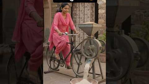 ઘરે લોટ દળવાનો દેશી જુગાડ | desi jugaad #shorts #jugaad #desi #viral
