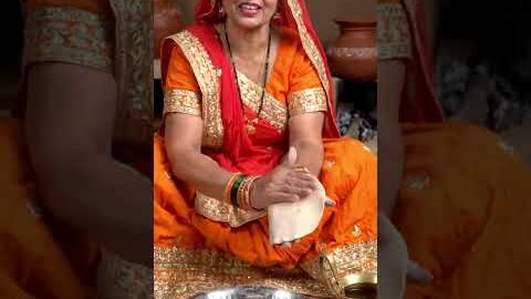 बाजरे की रोटी#देसी खाना#rajsthani# trending #reel#food#ytshort#desi#gaav#india