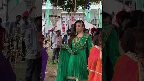 Sargun Mehta | New Punjabi Songs #sargunmehta #punjabisong #shorts #viral #trending