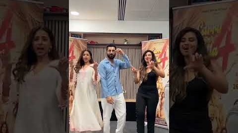 Sargun Mehta | New Punjabi Songs #sargunmehta #punjabisong #shorts #viral #trending