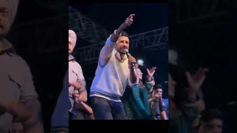 Gippy Grewal and Sargun Mehta | New Punjabi Songs #gippygrewal #sargunmehta #punjabisong #shorts