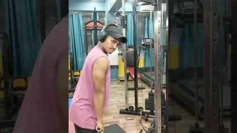 💪#bodybuilding #shorts 🏋️#video #viral #fitness #desi #gymlover #hardwork❤️ #gymlifestyle #gymlife