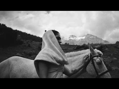 Wazir Patar – Khāmakha ft. Banso | Dīda-zeb (Official Video)
