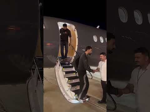 Sargun Mehta and Gippy Grewal | New Punjabi Songs #sargunmehta #gippygrewal #punjabisong #shorts