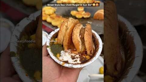 Street Style Desi chole Burger in Just 30/-🥵 #burger #burgerrecipe #burgerlover #recipe #desikhana