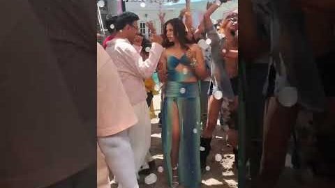 Sargun Mehta and Gippy Grewal | New Punjabi Songs #sargunmehta #gippygrewal #punjabisong #shorts